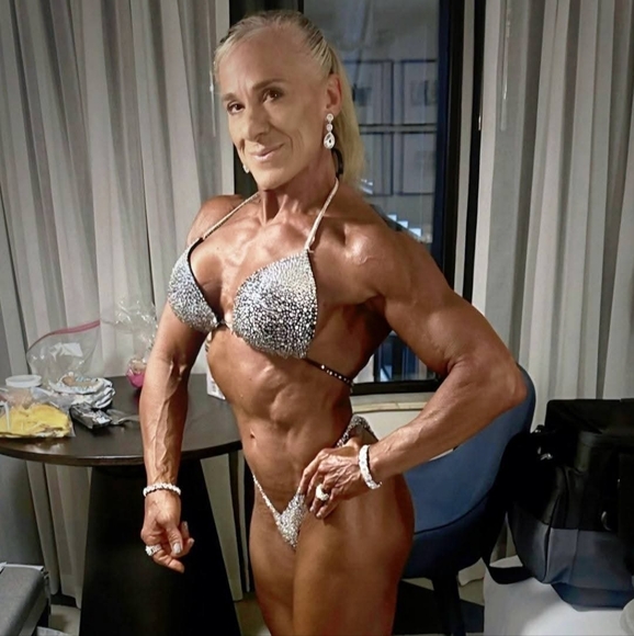 Meet your Posher, Gigi - Picture 1 of 1